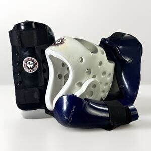 KARATE MMA PROTECTIVE GEAR Soft Helmet Gloves Shin Pads MACHO martial Arts Small